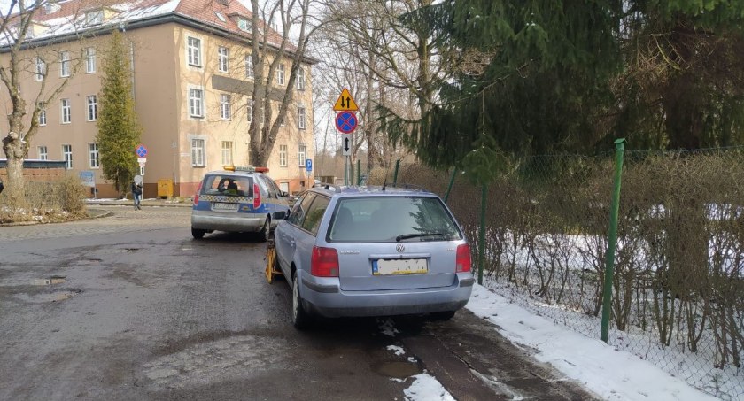 Jeleniogórscy Mistrzowie Parkowania ukarani mandatami