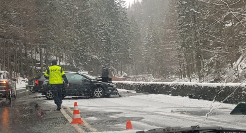 Zderzenie na krajowej trójce pod Szklarską Porębą