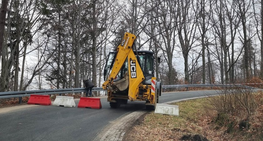 Tunel na drodze do Michałowic zamknięty do odwołania. Ogromne utrudnienia dla mieszkańców