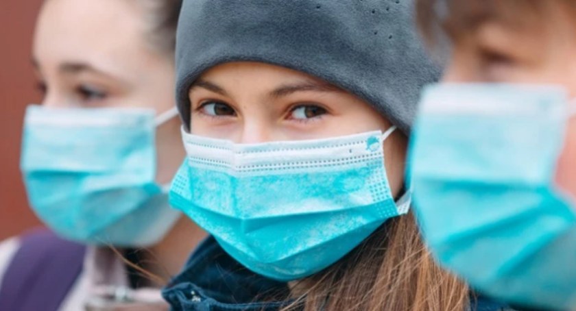 Szpitale zapełniają się osobami z powikłaniami po Covid-19