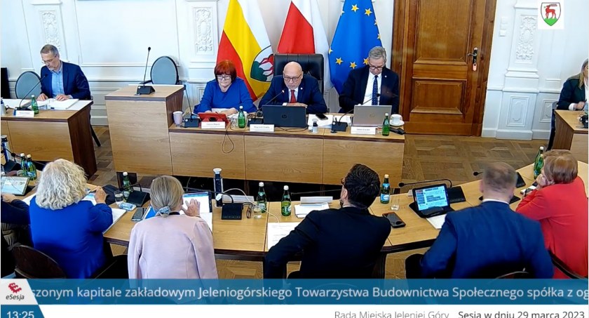 Otworzyli furtkę prezydentowi do dokapitalizowania spółki JTBS