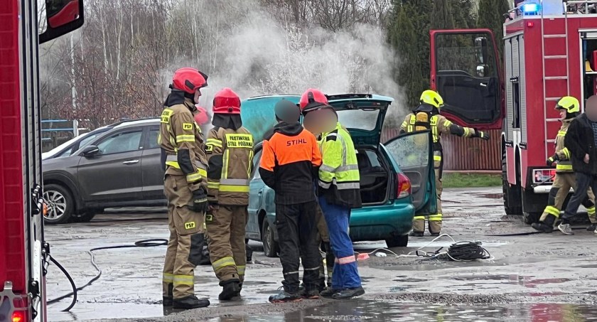 W Podgórzynie zapalił się samochód osobowy
