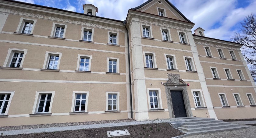 Centrum Przyrodniczo-Edukacyjne Pałac Sobieszów gotowe na pierwszych odwiedzających