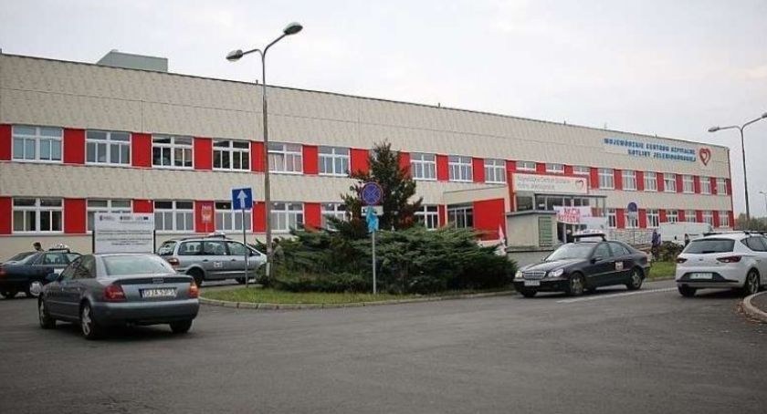 Powrócą ulgi dla niepełnosprawnych na parkingu przy jeleniogórskim szpitalu?
