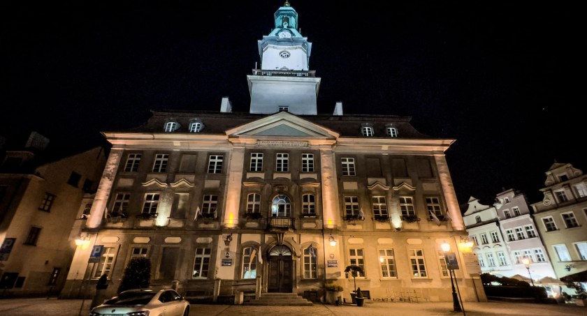 Radni reagują na ostatnie wydarzenia w Szkole Podstawowej nr 3 w Jeleniej Górze
