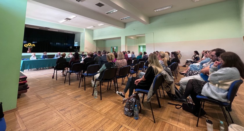 Nie ma winnych przemocy w szkołach. Wszyscy czują się poszkodowani. Dalszy ciąg sprawy z SP 3