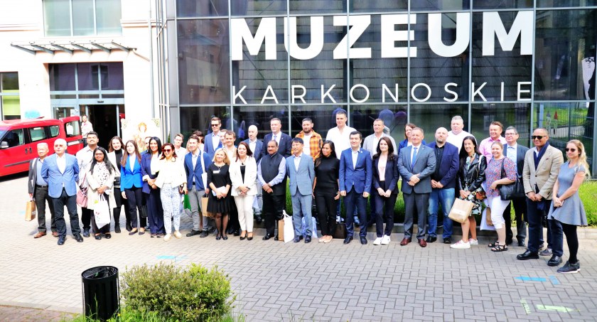 Lokalni producenci spotkali się z radcami handlowymi z całego świata