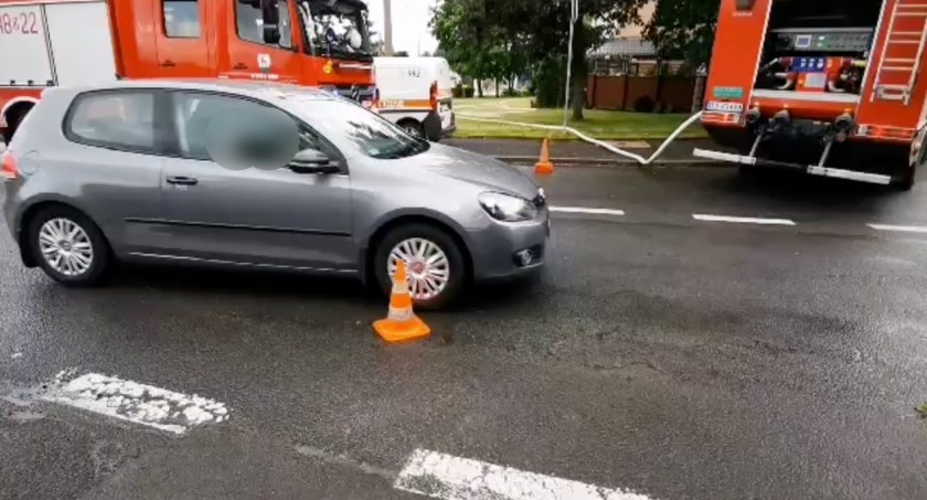 Niebezpieczne zachowanie kierującej Volkswagenem