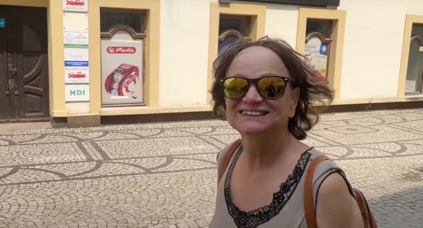 Co turyści doceniają w Jeleniej Górze? Sonda uliczna