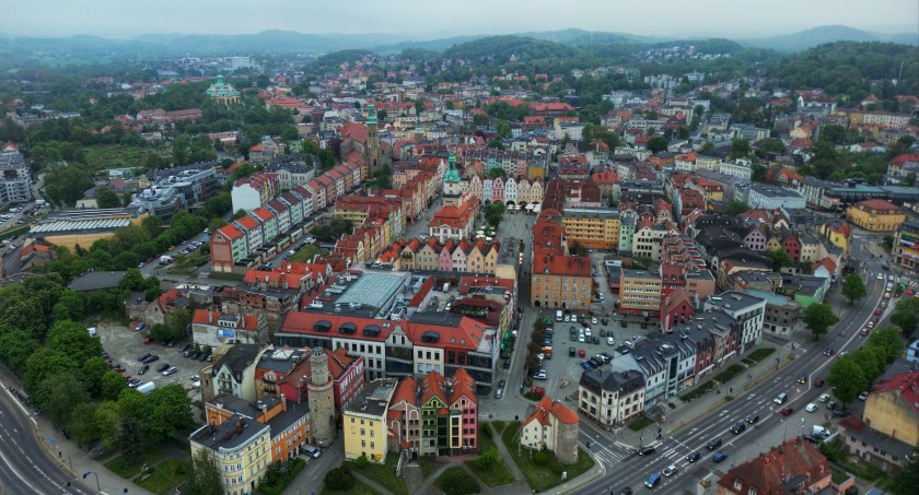 Jelenia Góra nie jest bezpieczna. Władze nic z tym nie robią - twierdzą pytani jeleniogórzanie
