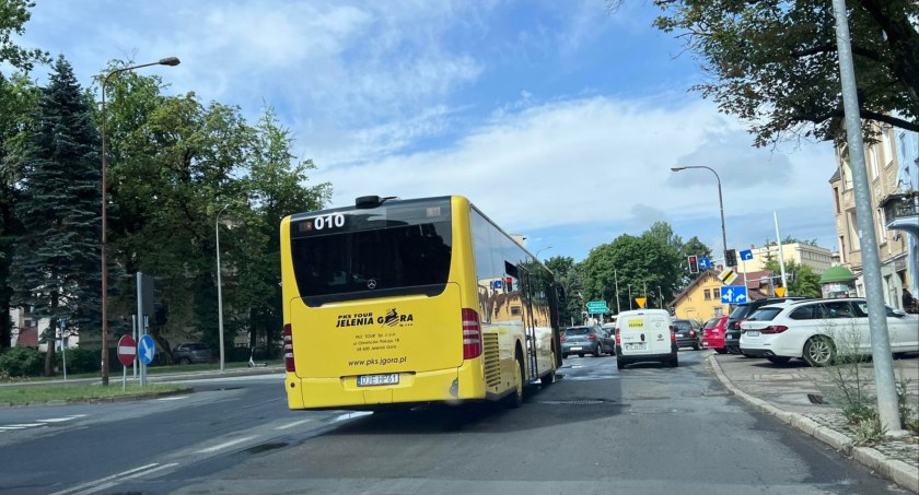 Zepsuty autobus kilka godzin blokował ruch