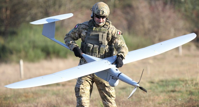 W okolicy poligonu w Świętoszowie spadł dron zwiadowczy