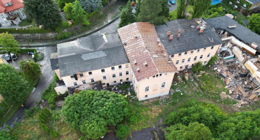 Pożar śmieci w Sobieszowie