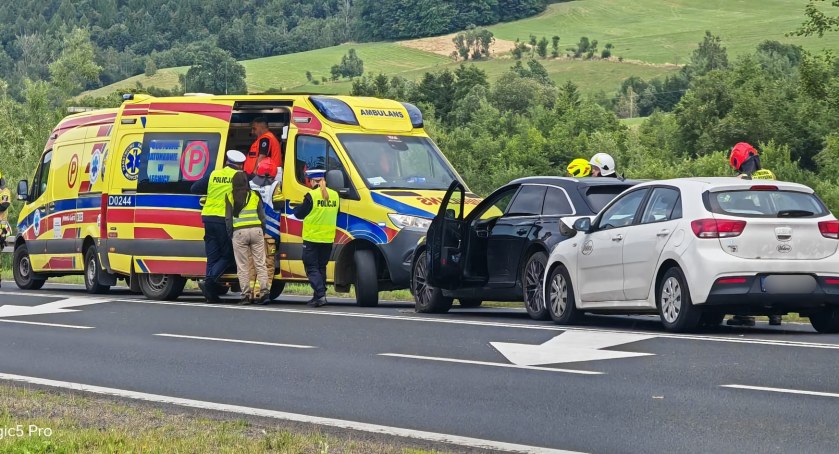 Najechanie na tył w Radomierzu. Są utrudnienia na DK 3