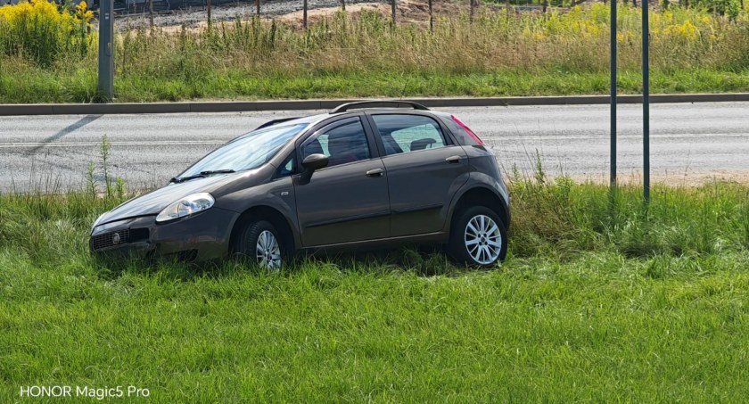 Uratowali życie mężczyzny. Użyli defibrylatora, który był na wyposażeniu sklepu