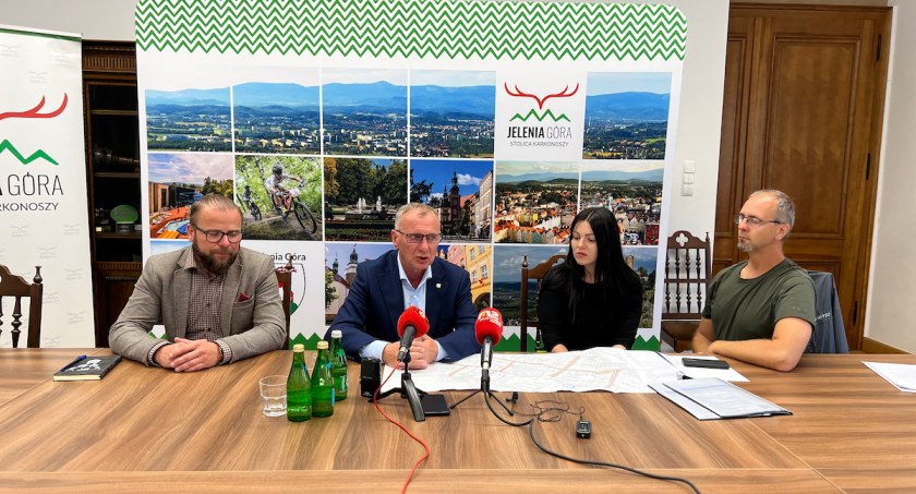 Rozpoczęła się przebudowa nawierzchni ulic w centrum Jeleniej Góry