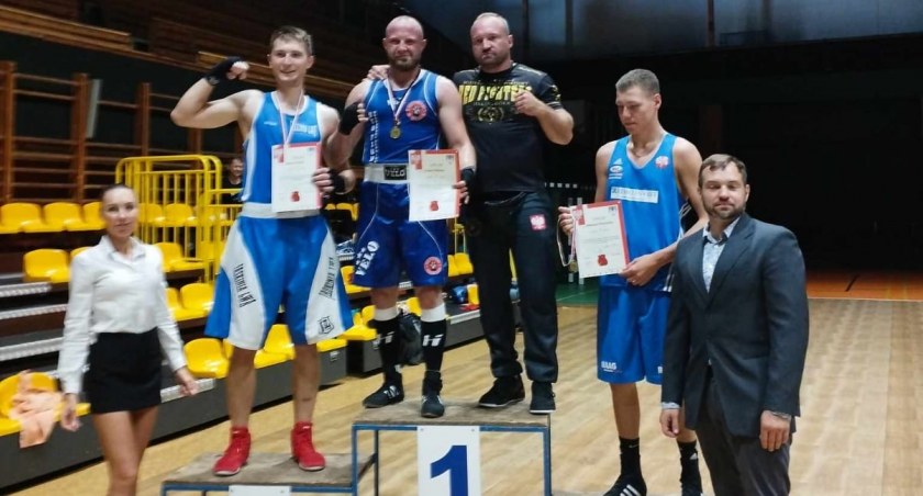 Medale i zwycięstwa pięściarzy Red Fighters (VIDEO)