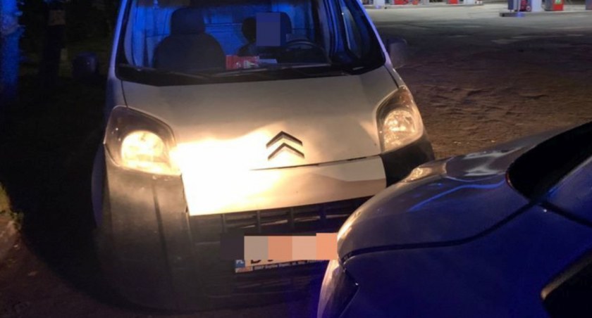 Jechał slalomem i czuć było od niego alkohol. Kierowca zatrzymany przez policjanta po służbie