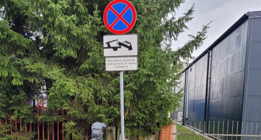 Jelenia Góra - tu nie można ani parkować, ani ładować