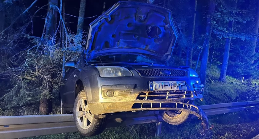 Skończył jazdę na barierkach
