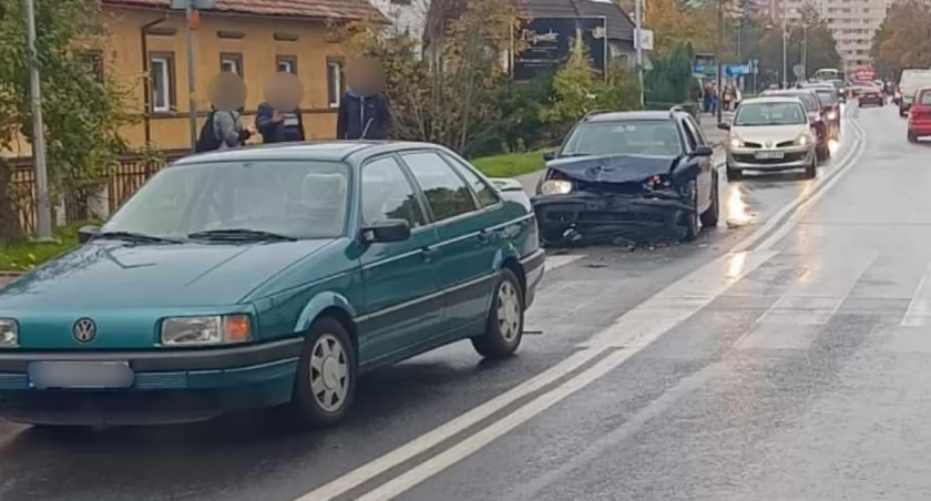 Zderzenie dwóch Volkswagenów na Zabobrzu
