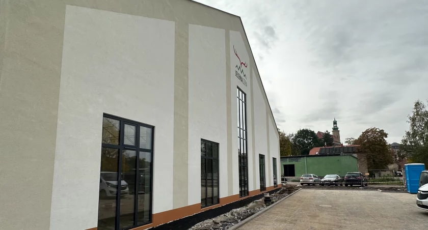 Lodowisko rośnie w oczach. Niebawem otwarcie