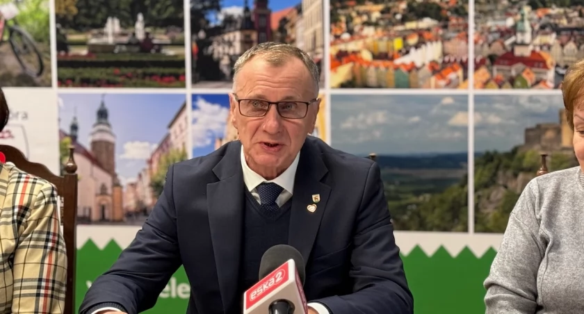 Mieszkania komunalne w Jeleniej Górze. Prezydent podpisał umowę