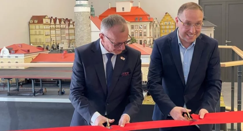 Otwarcie Kolejkowa już w piątek. Zobacz jak wygląda model miejskiego ratusza!