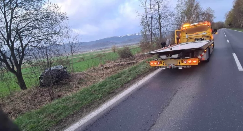 Wypadła z drogi krajowej nr 3