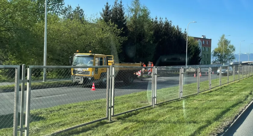 Uszkodzenia w infrastrukturze drogowej Jeleniej Góry