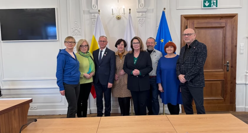 Marszałek Senatu Małgorzata Kidawa-Błońska z poparciem dla Jerzego Łużniaka