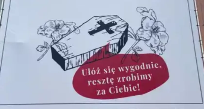 Niecodzienna reklama hotelu, w którym organizowane są stypy