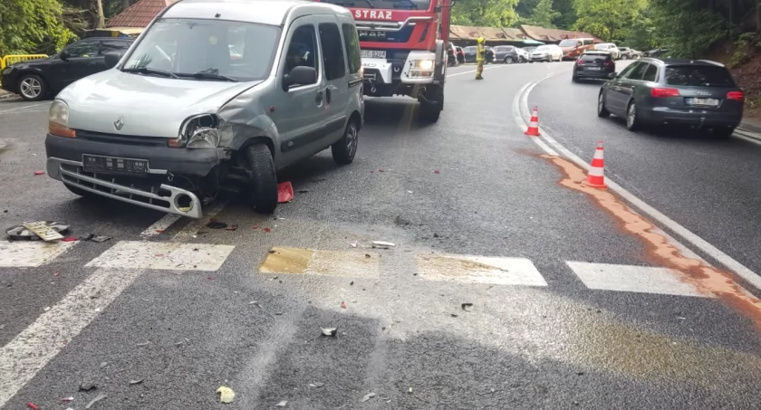 Kolizja na wysokości Wodospadu Szklarki
