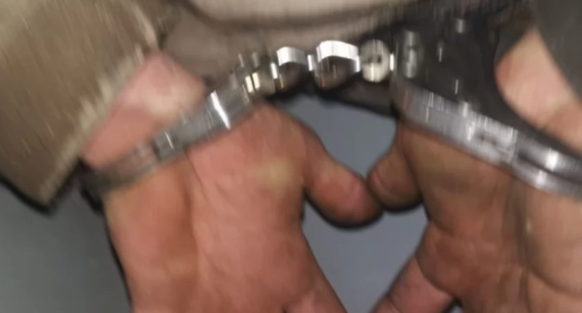 Ukradli kartę płatniczą i posłużyli się nią piętnastokrotnie
