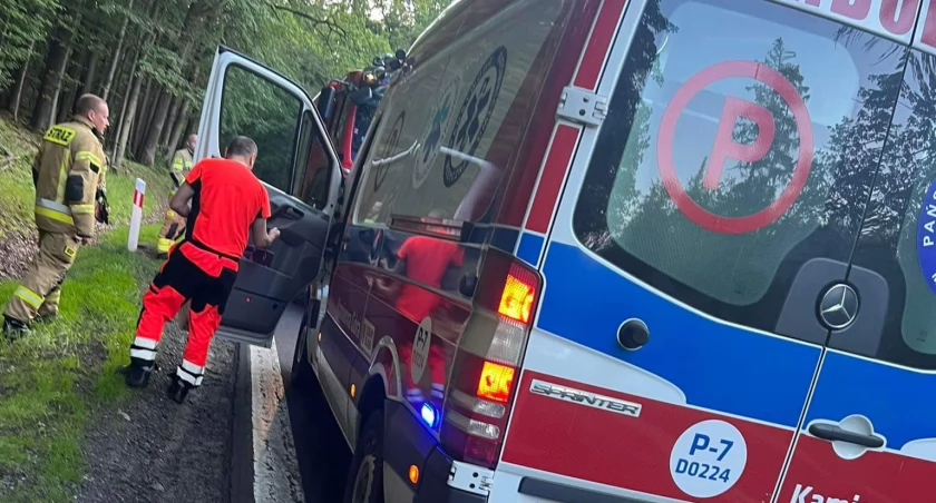 Na krajowej trójce strażacy z Kaczorowa pomogli zagubionemu mężczyźnie
