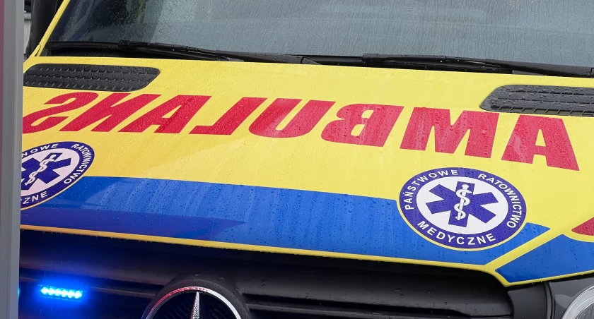 Potrącenie 13-letniej dziewczynki na przejściu dla pieszych w Wojcieszycach