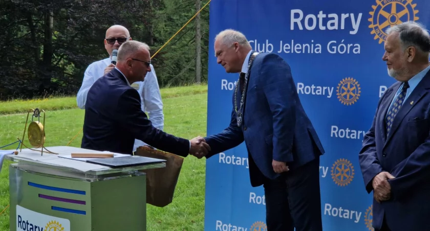 Rotary Club Jelenia Góra - przekazano służbę rotariańską
