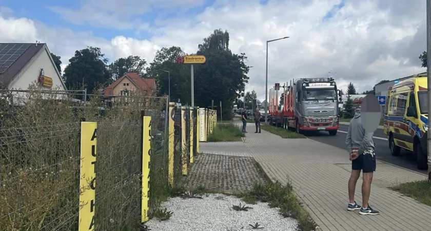 Potrącenie pieszego. DK30 była całkowicie zablokowana