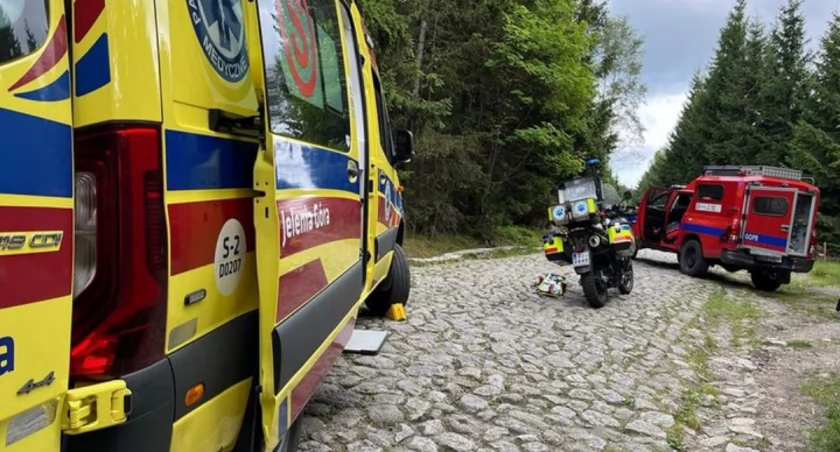 Turysta zmarł na szlaku z Hali Szrenickiej