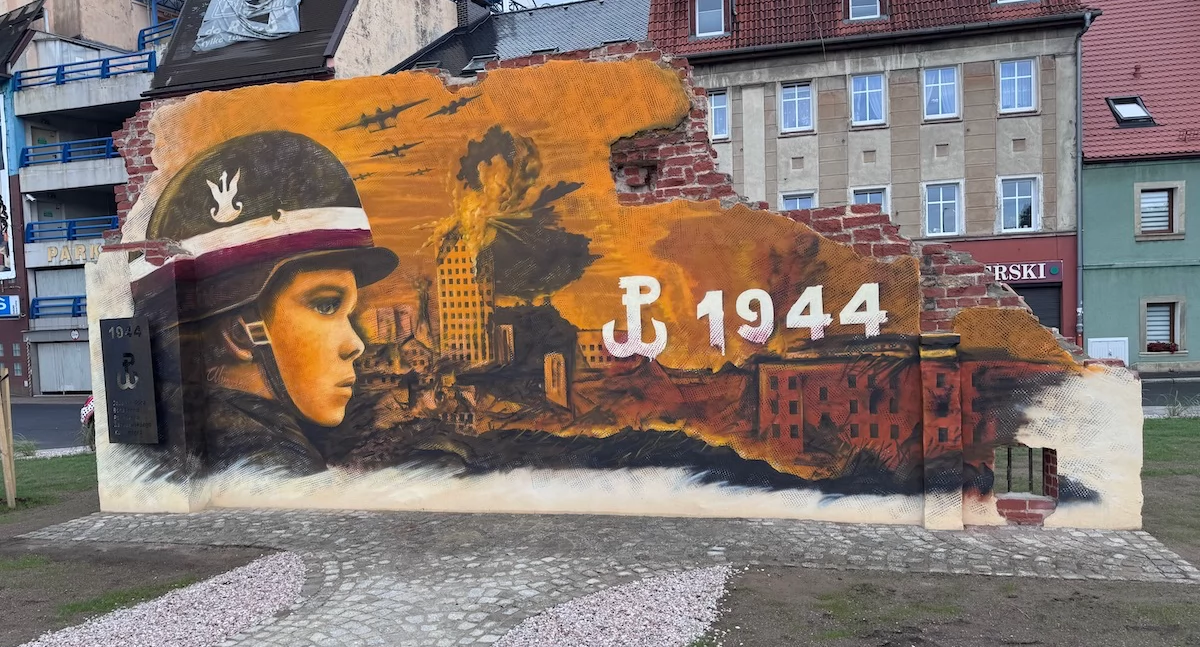 Skwer Powstania Warszawskiego gotowy. Dziś rocznica historycznego wydarzenia