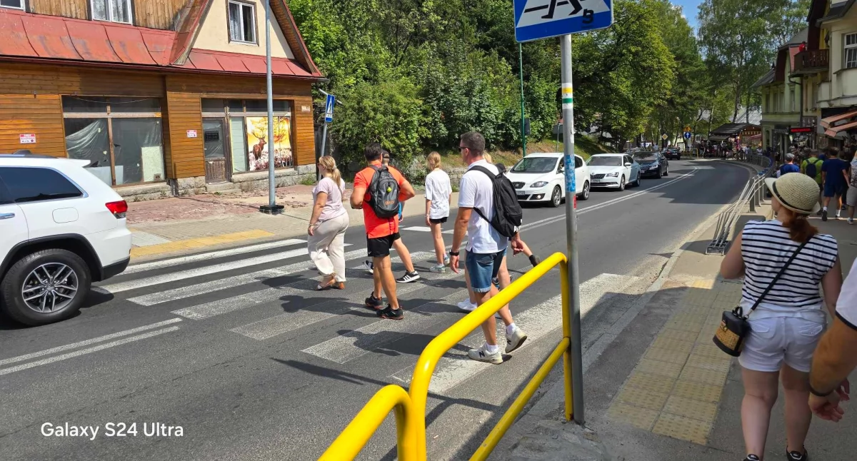 Nadciąga turystyczny armagedon. Długi weekend w Karkonoszach
