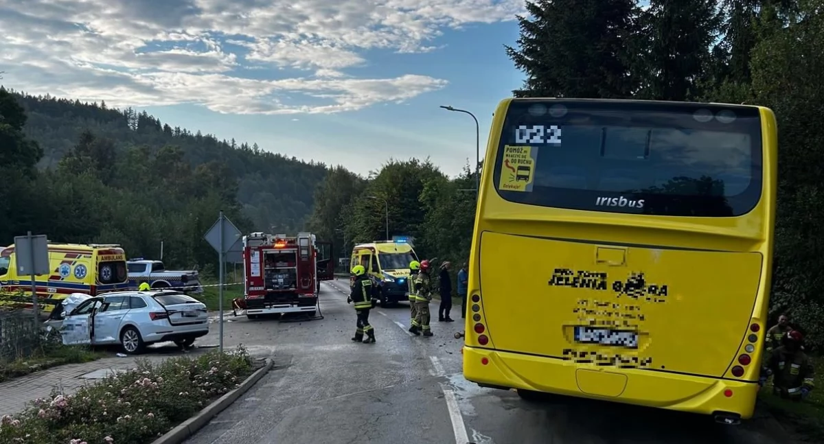 Policja opublikowała nagranie z wypadku z udziałem autobusu