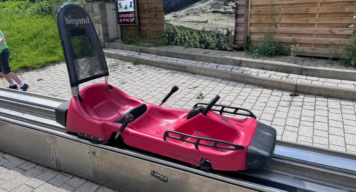 Zderzenie wagoników na stoku w Karpaczu. Są osoby ranne