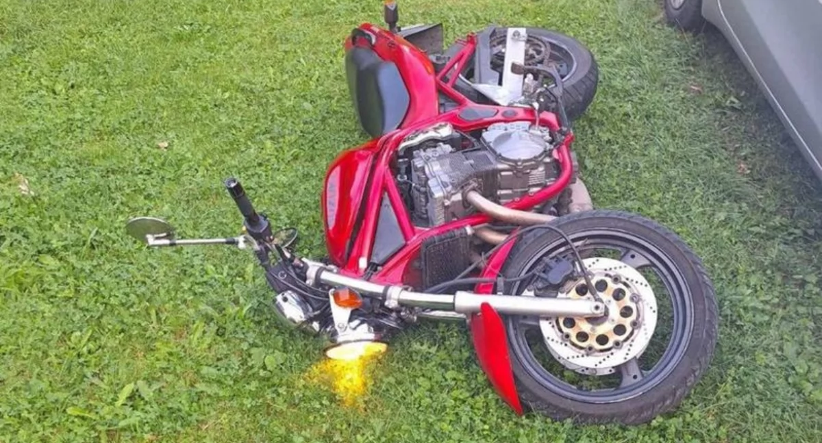 25-latek na motocyklu uciekał przez policją