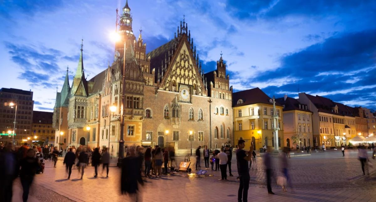 Urząd Skarbowy Wrocław Fabryczna – przewodnik po usługach i kontaktach