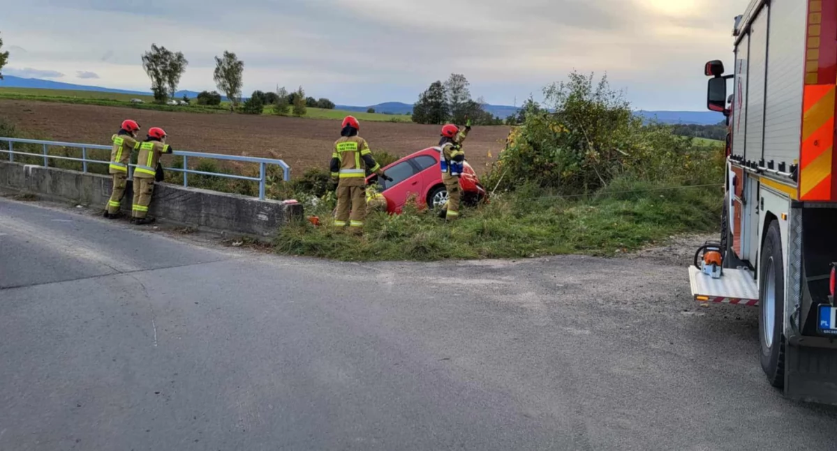 Nie trafiła w przejazd? Niecodzienne zdarzenie w Rybnicy