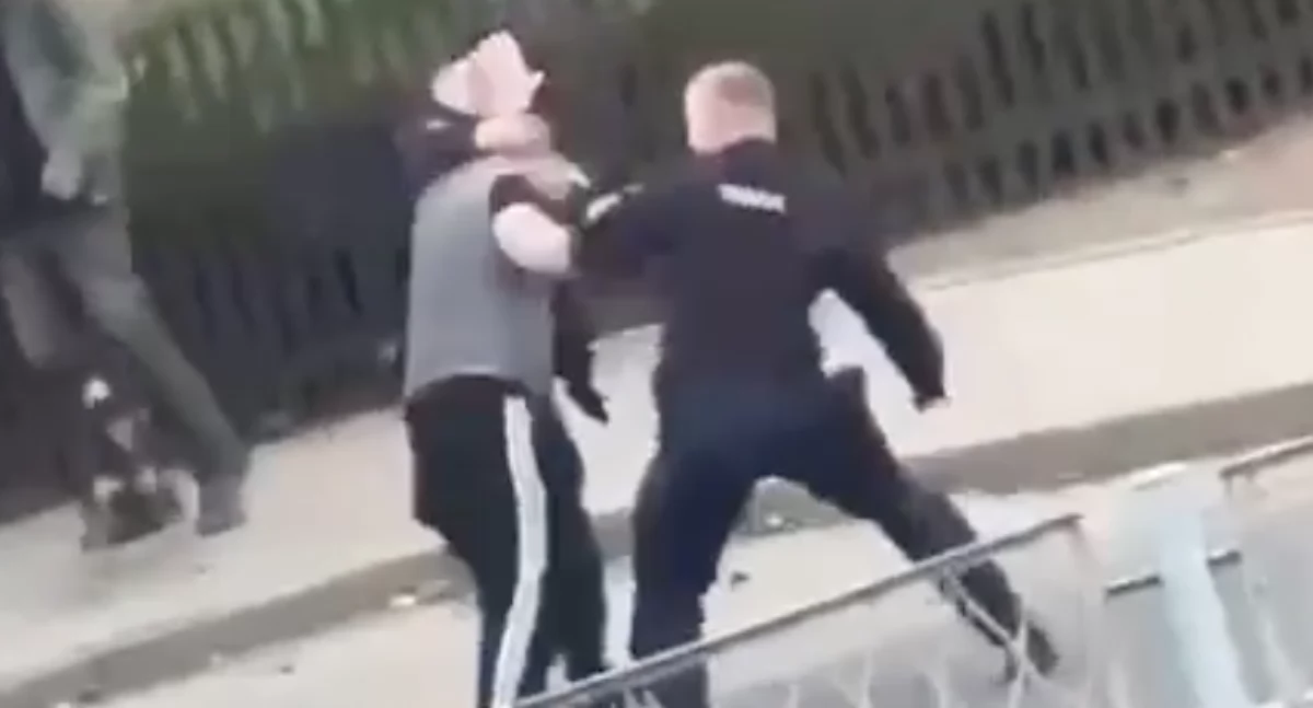 Bójka policjantów z 30-latkiem. Zobacz nagranie z tego zdarzenia