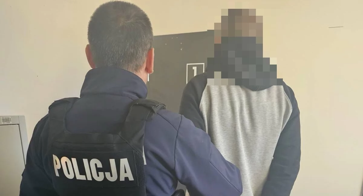 Trzymając w rękach siekierę groził matce, że ją zabije
