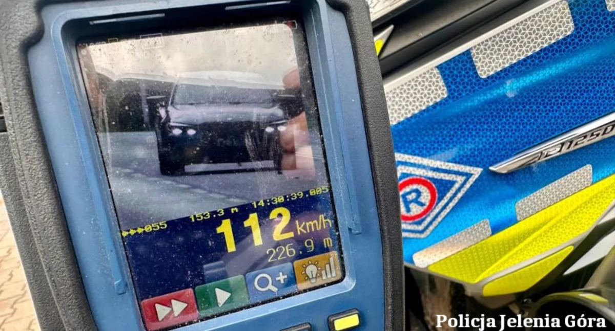 24-latek w BMW pędził 112 km/h po ulicy Sobieszowskiej