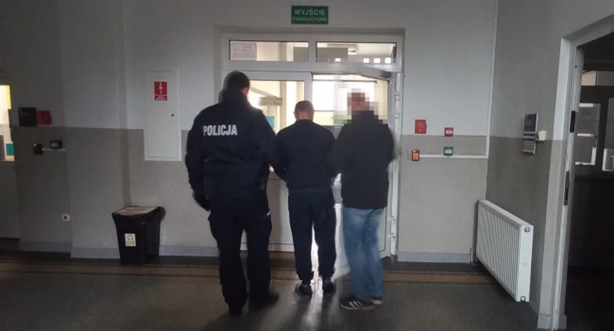 Pijany Ukrainiec za kierownicą samochodu. Chciał dać policjantom 100 euro łapówki